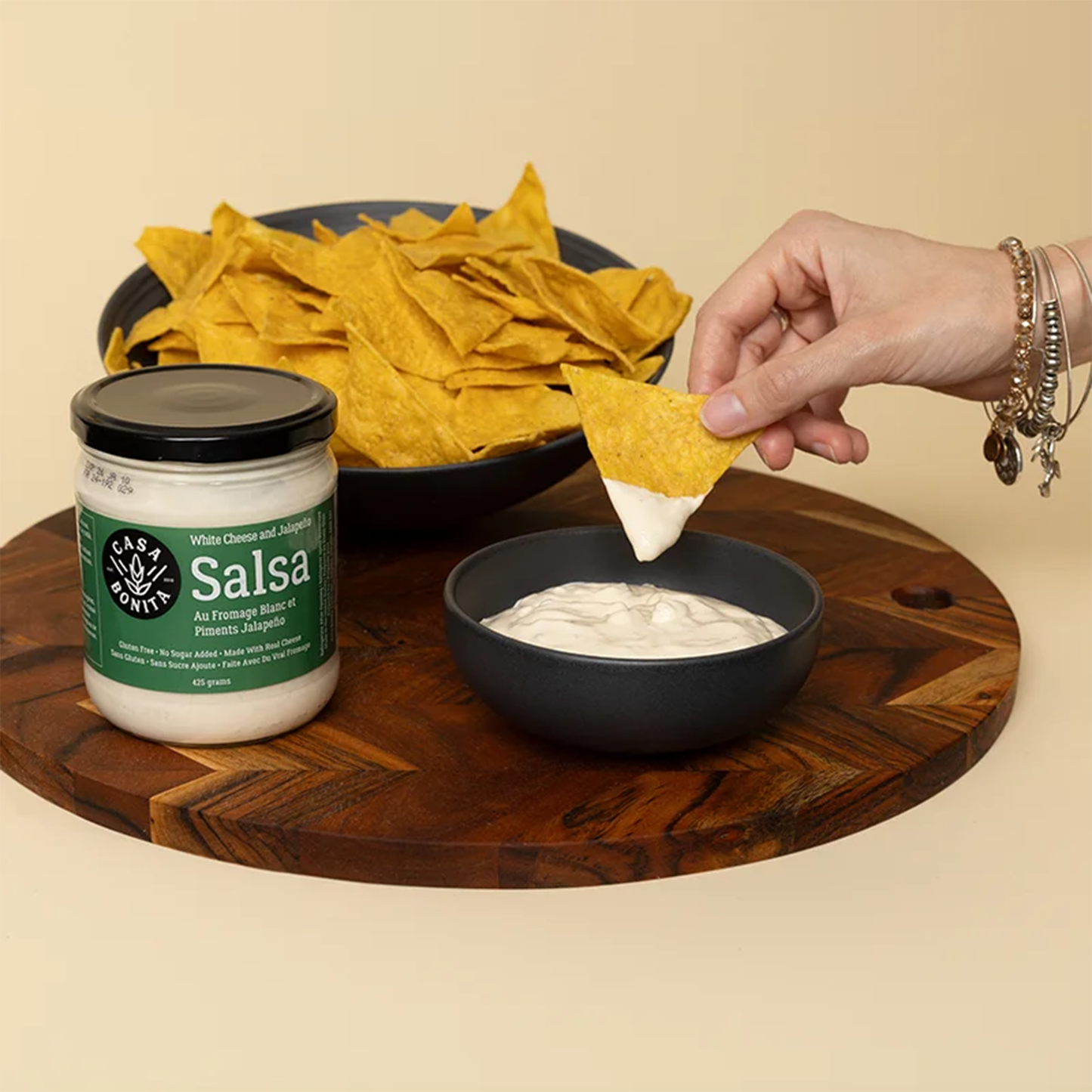 Casa Bonita® White Cheese and Jalapeño Salsa 425 ml