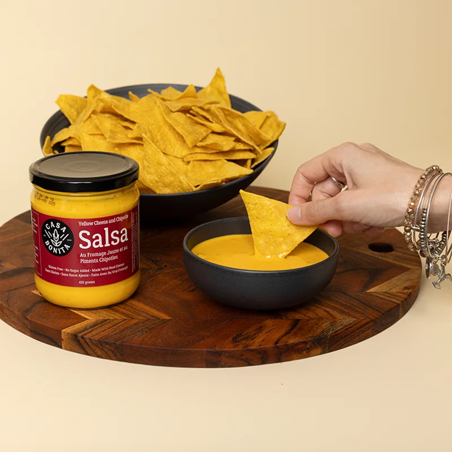 Casa Bonita® Yellow Cheese and Chipotle Salsa 425 ml